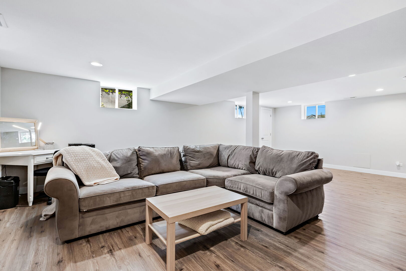 639 Cumnor Avenue