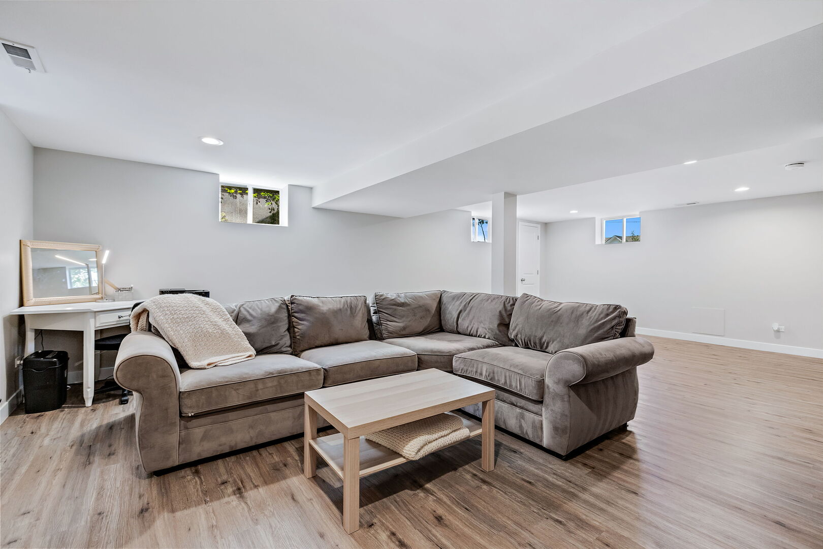 639 Cumnor Avenue