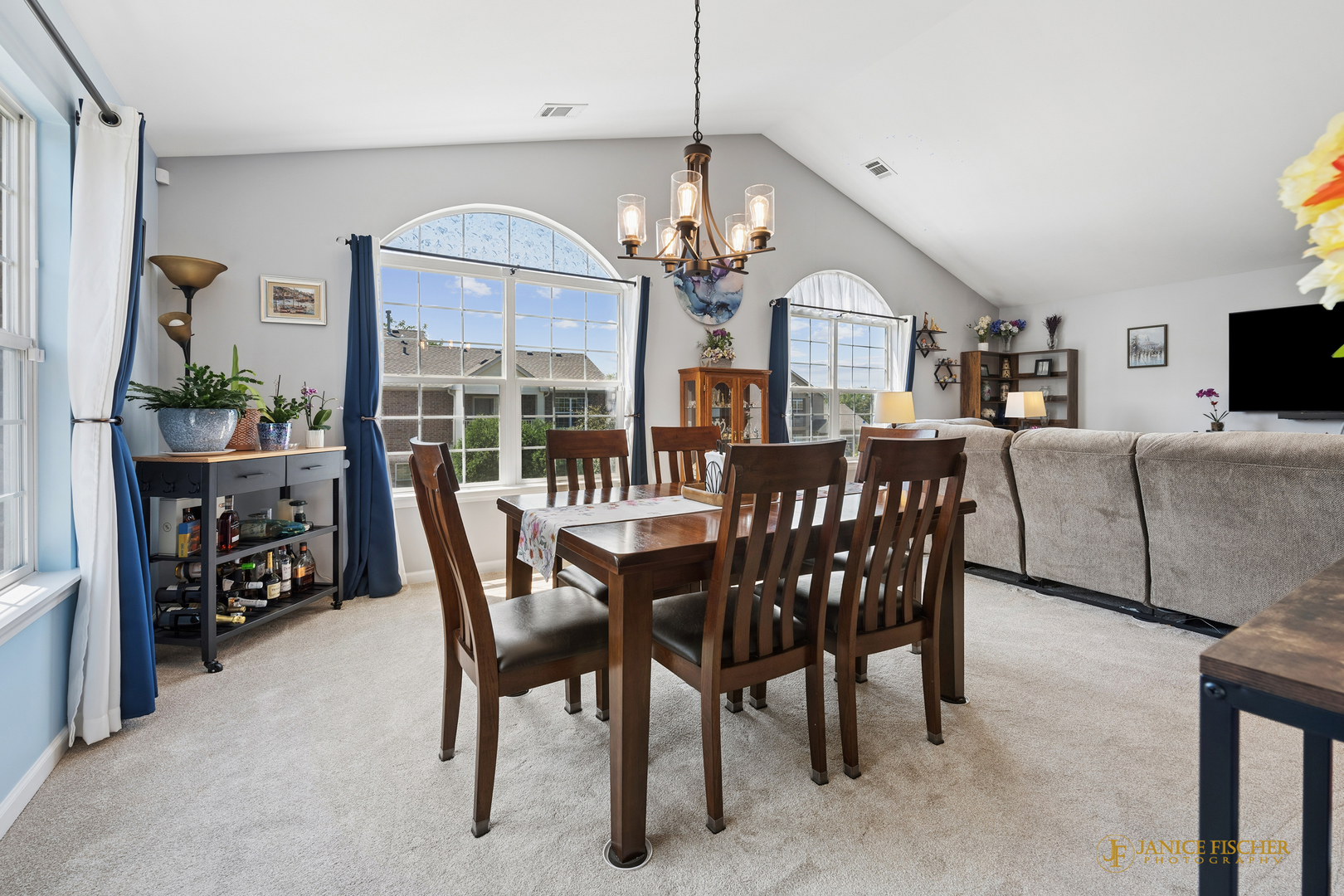 5302 Cobblers Crossing