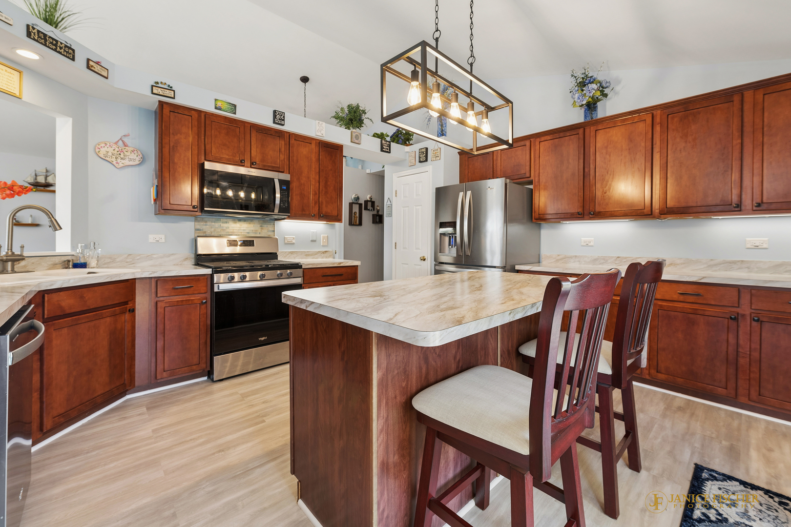 5302 Cobblers Crossing