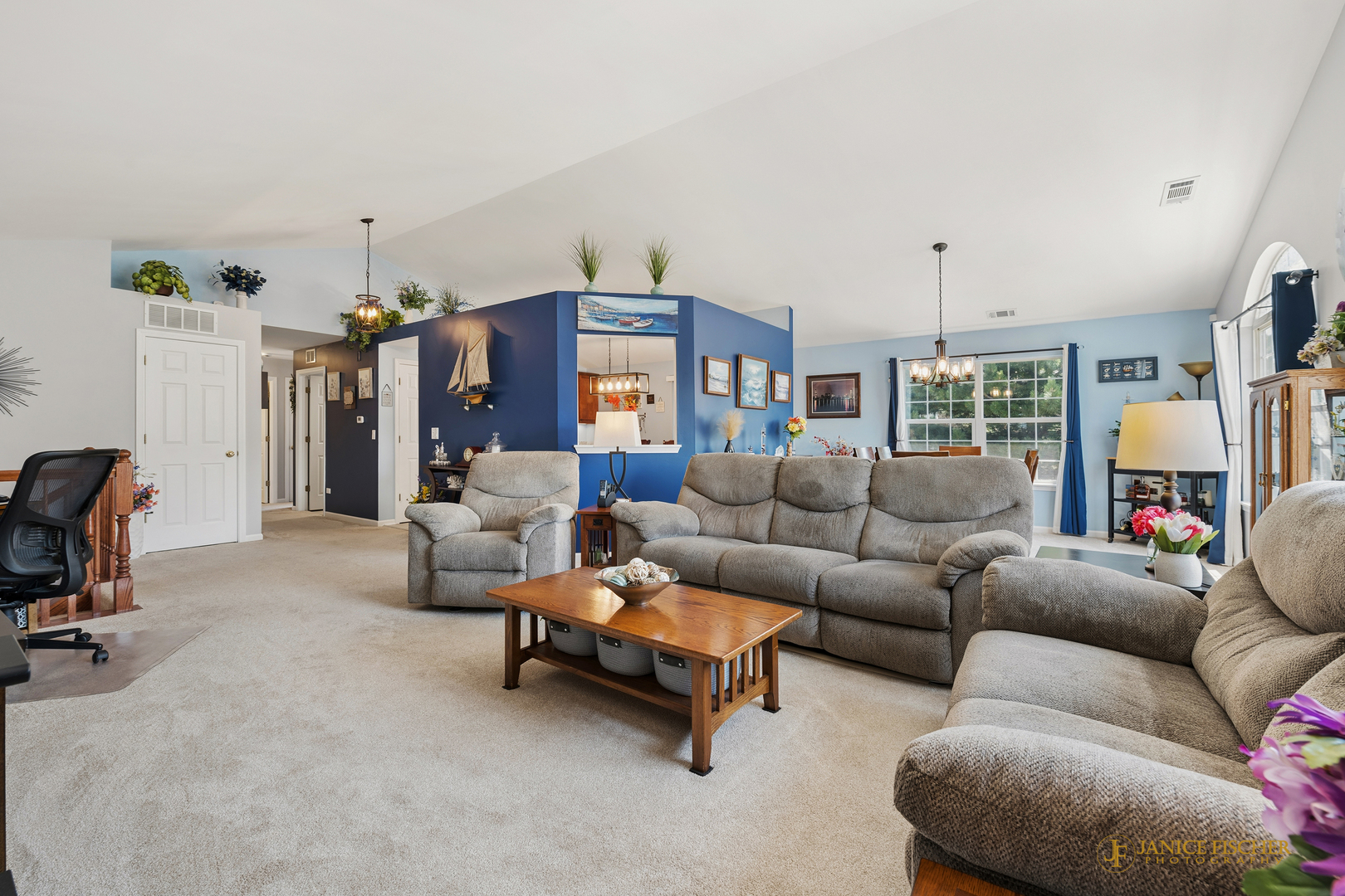 5302 Cobblers Crossing