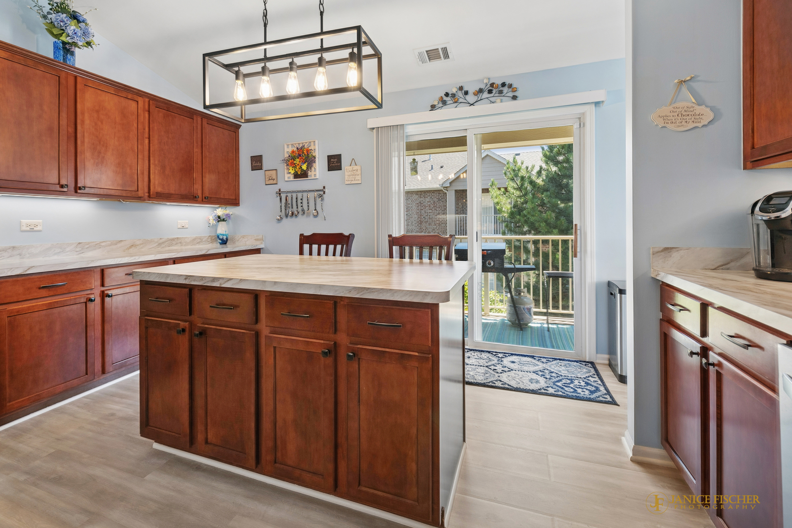5302 Cobblers Crossing