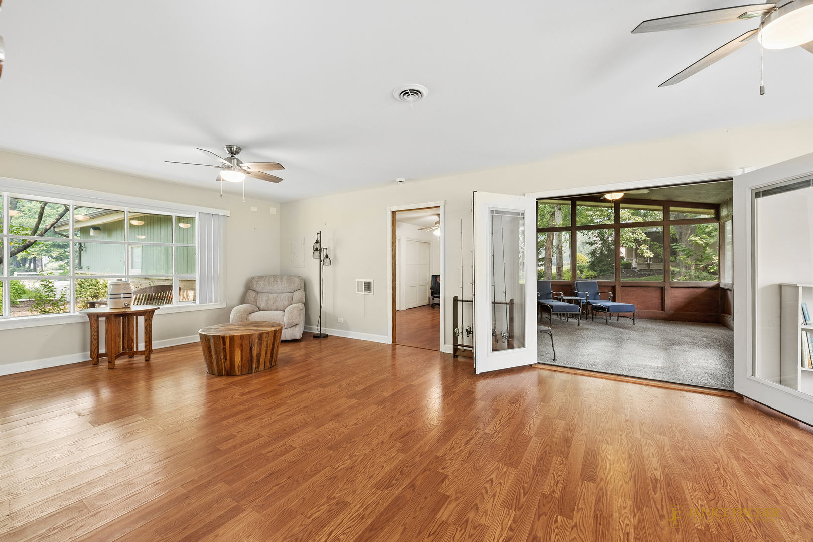 425 Greenwood Lane