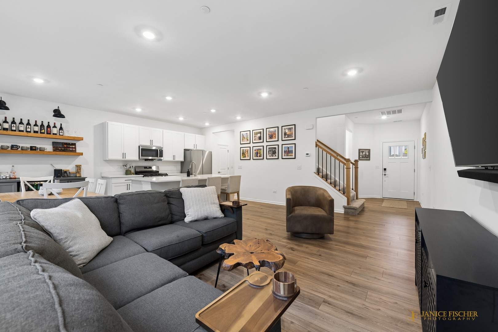 648 Cassia Court