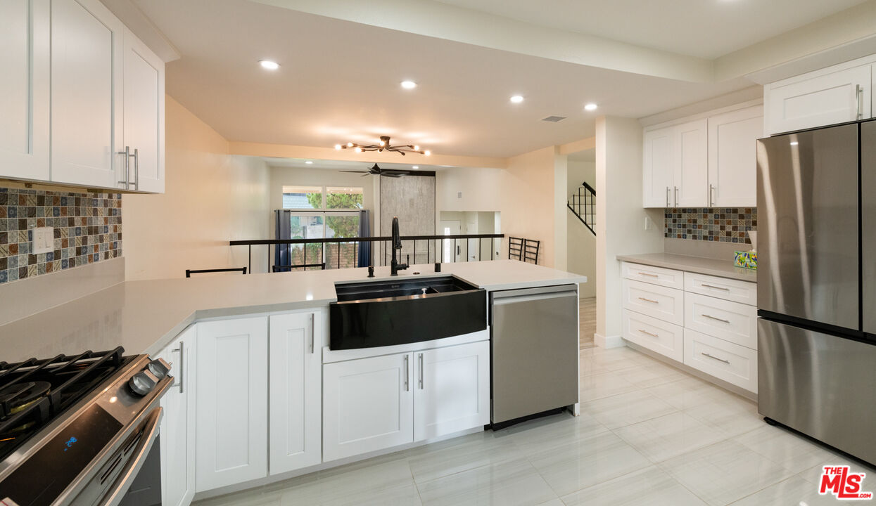 13206 Admiral Ave Unit: F