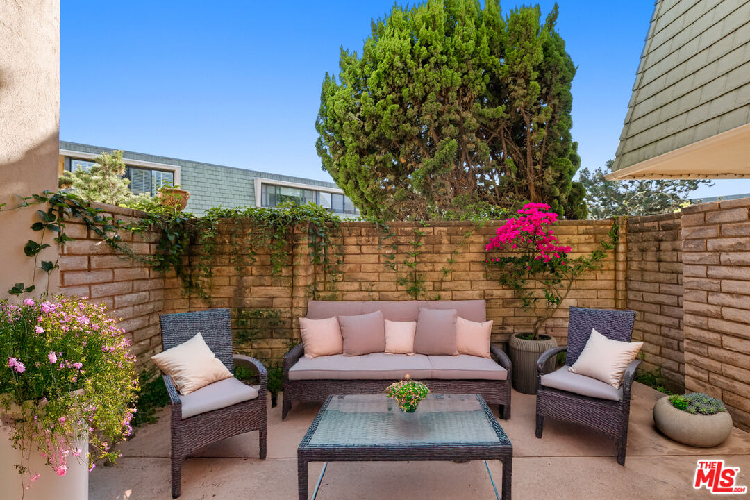 13206 Admiral Ave Unit: F