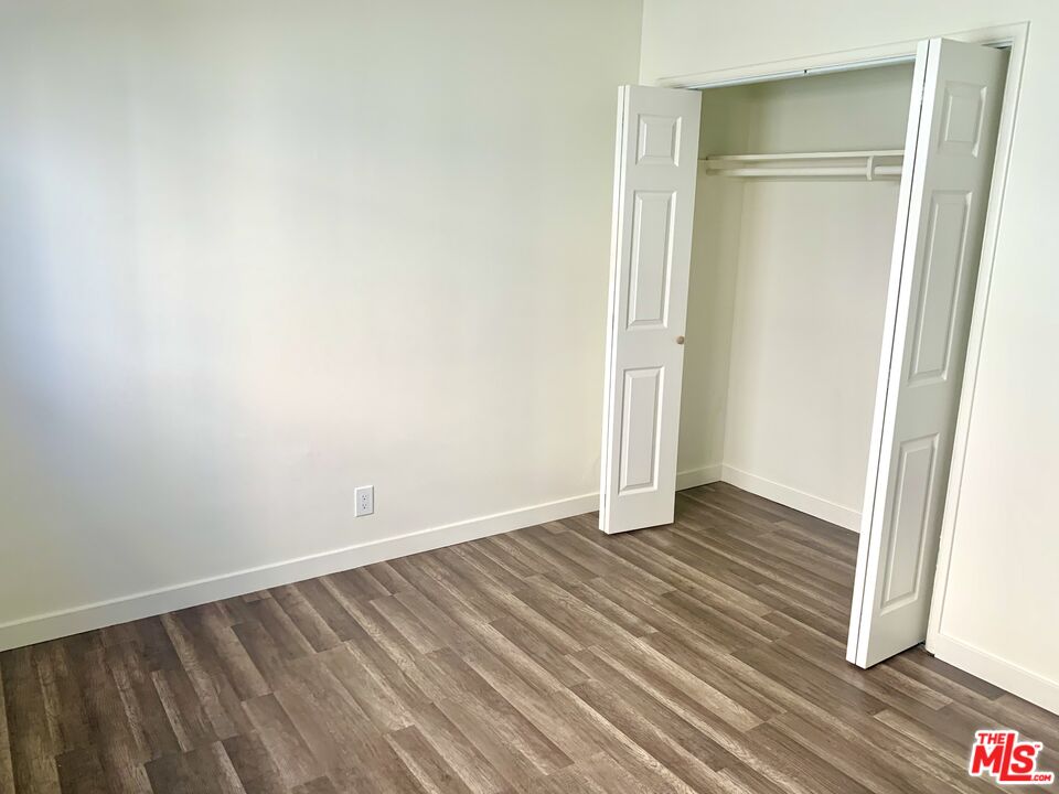 22725 14th St Unit: 1