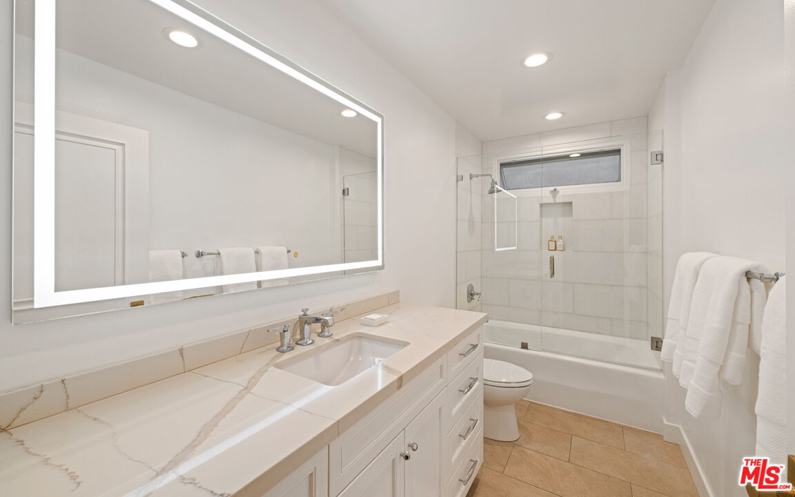 131 Roma Ct