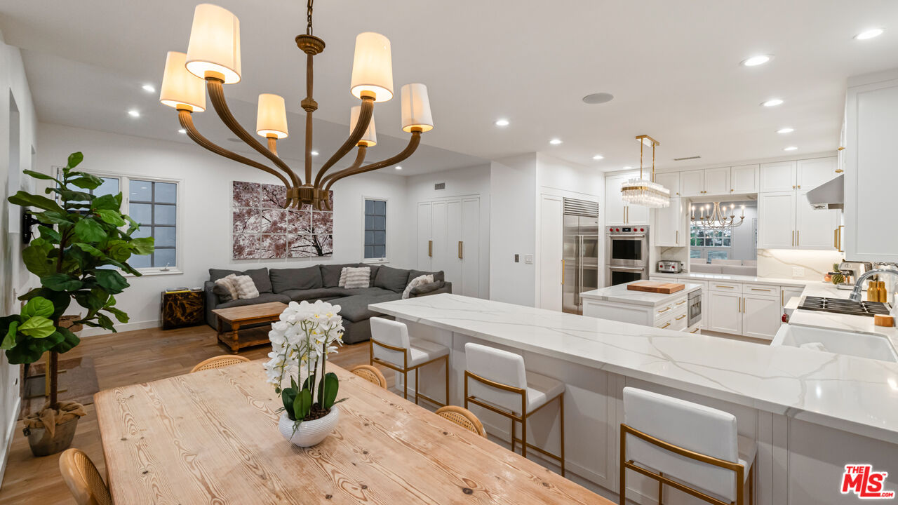 131 Roma Ct
