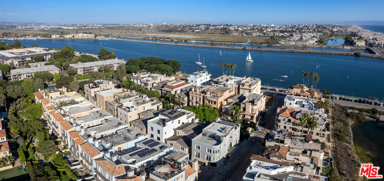 123 Channel Pointe Mall