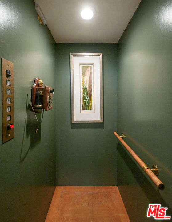 123 Channel Pointe Mall