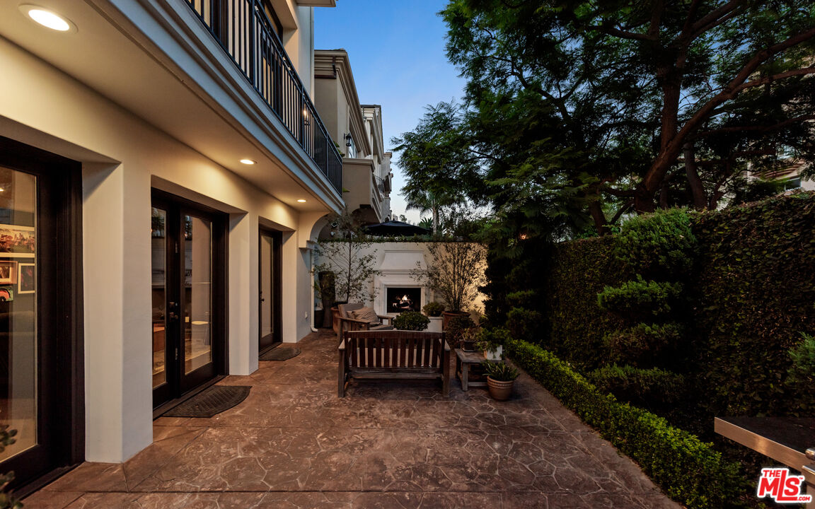 123 Channel Pointe Mall