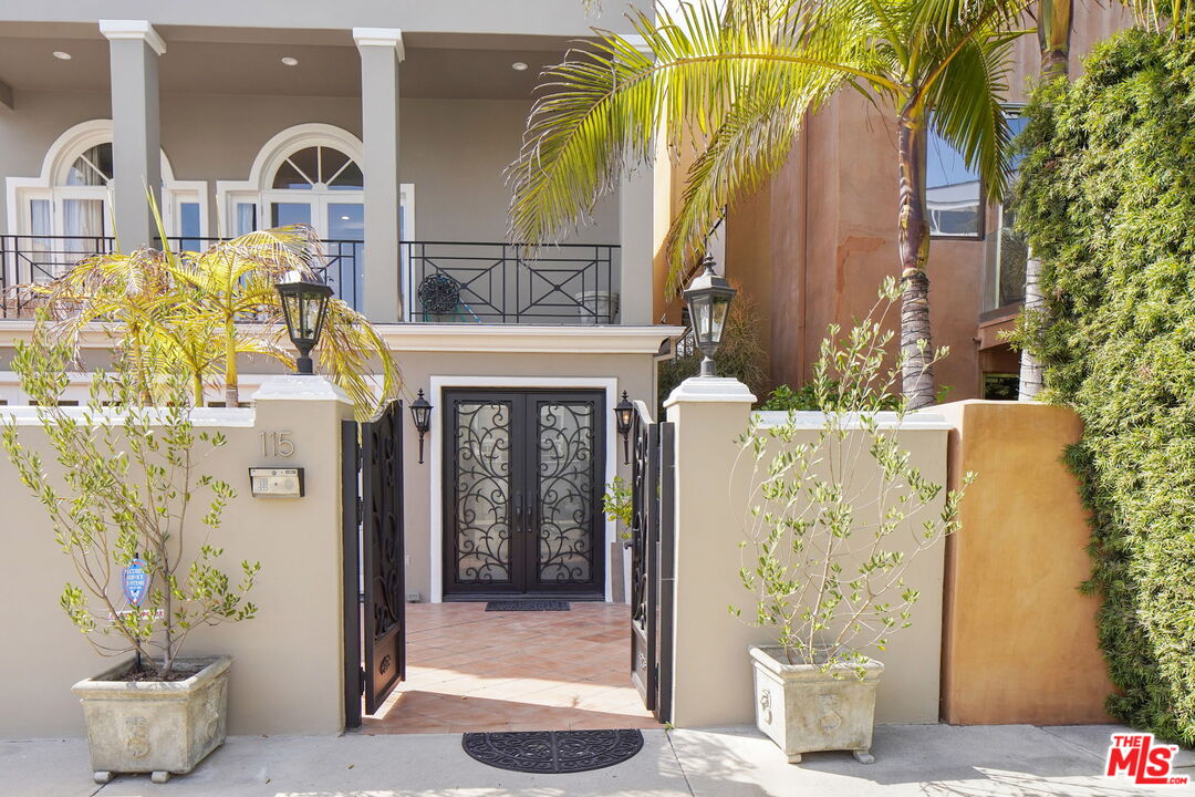 115 Ketch Mall