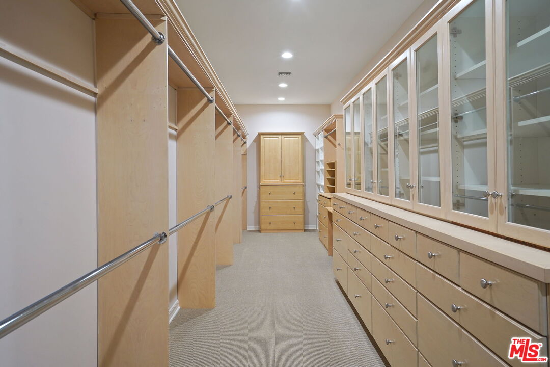115 Ketch Mall