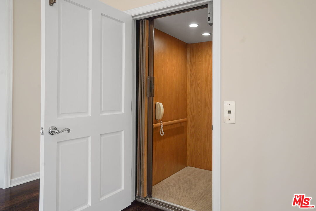 115 Ketch Mall
