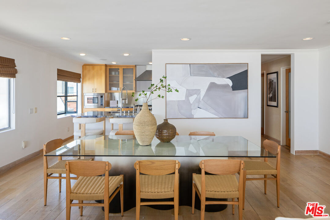 3412 Ocean Front Walk Unit: 201