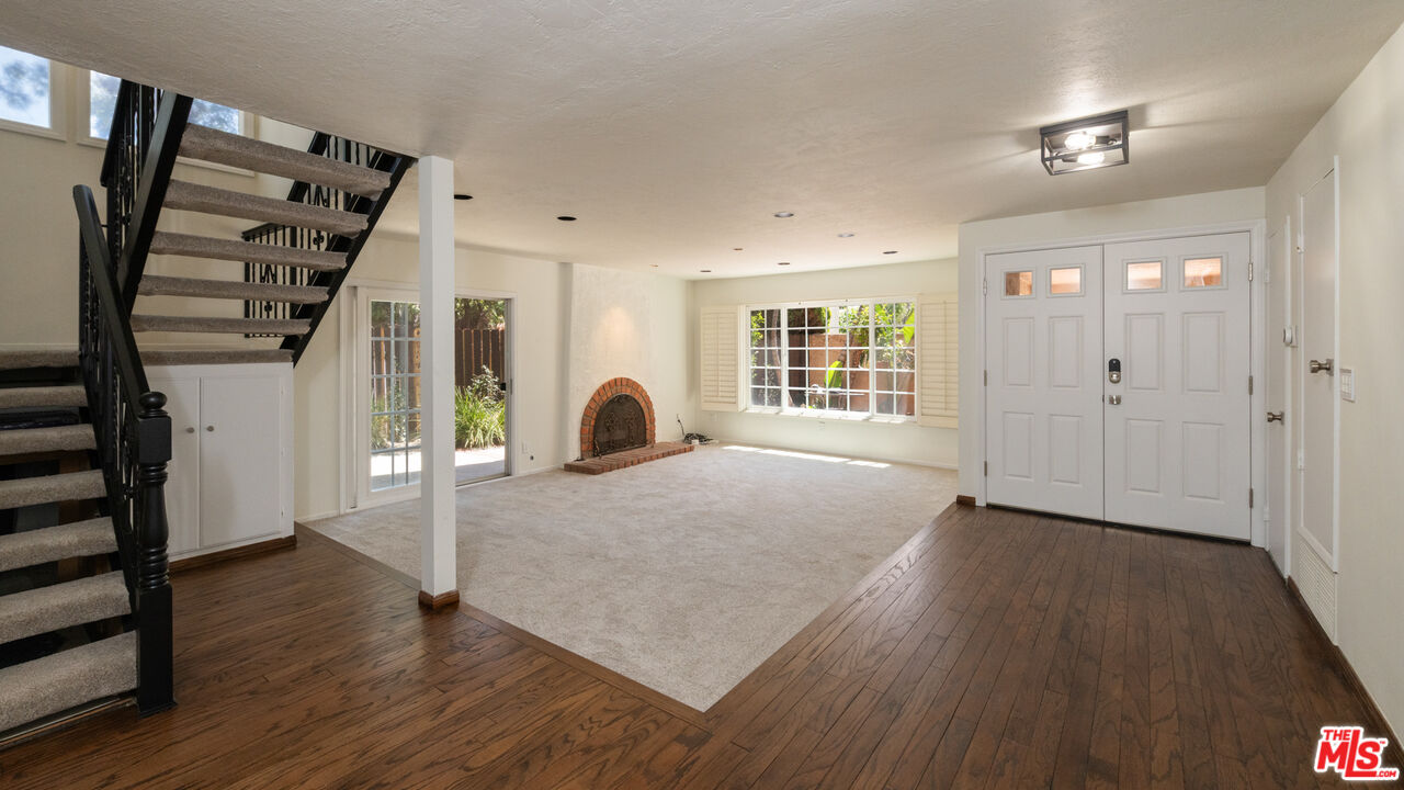 3102 Granville Ave
