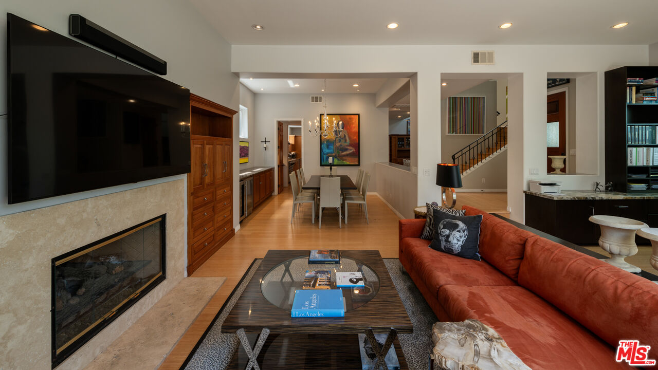 3705 Esplanade