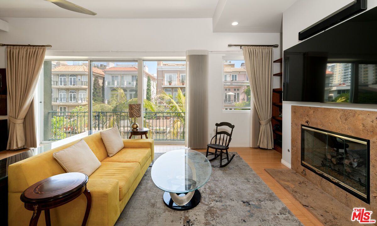 3705 Esplanade