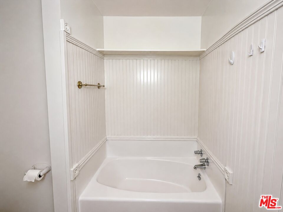 5870 Green Valley Cir Unit: 129