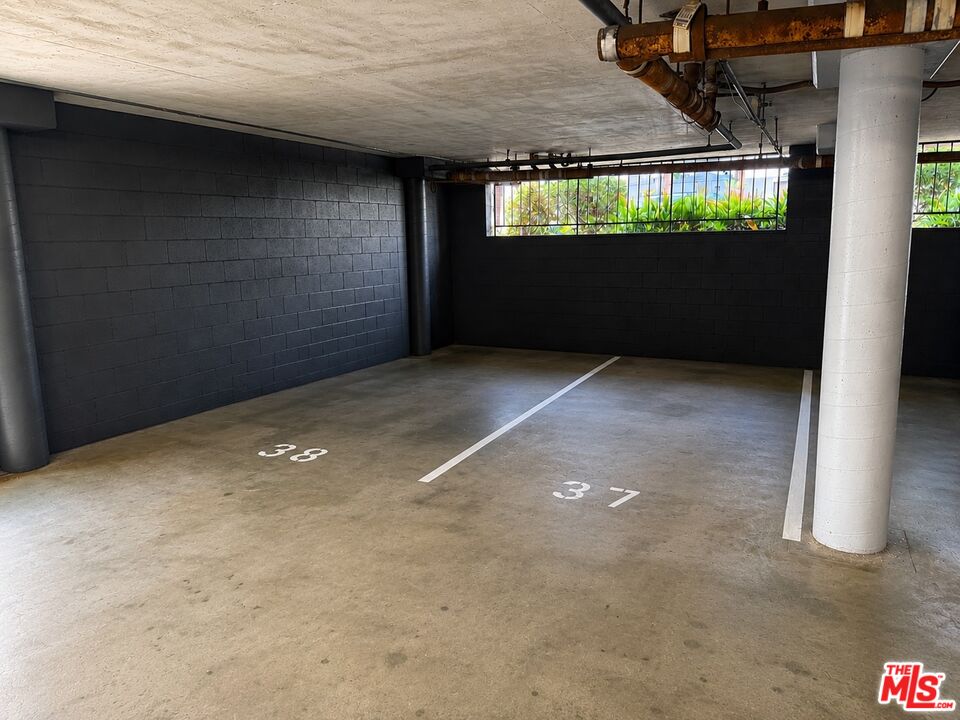 5870 Green Valley Cir Unit: 129