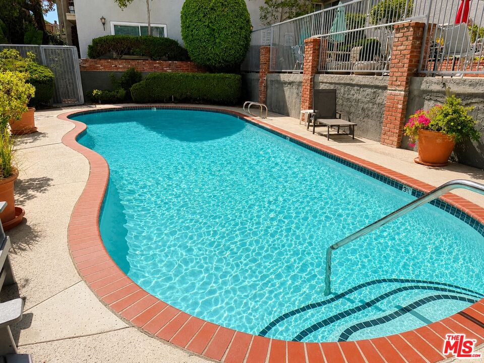 5870 Green Valley Cir Unit: 129