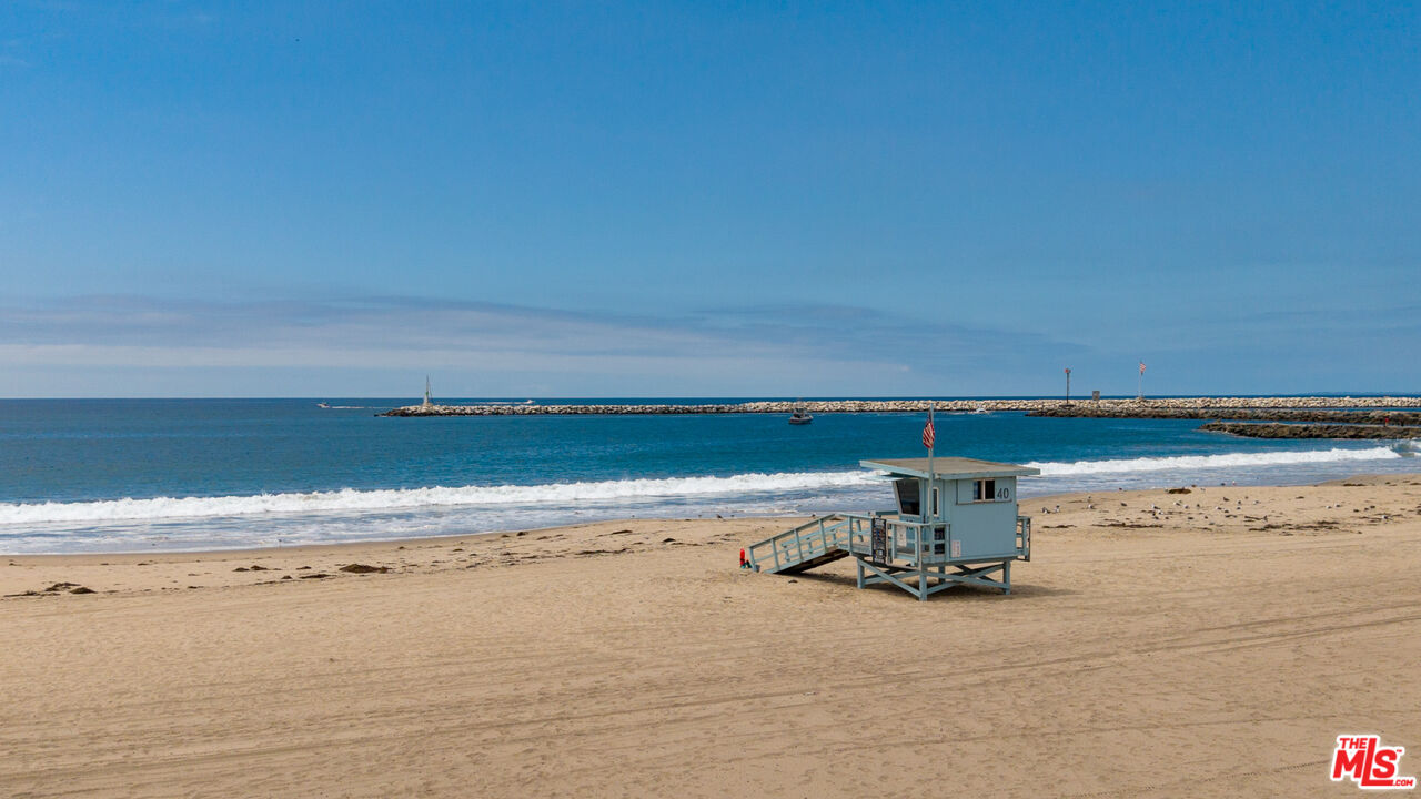 6419 Ocean Front Walk