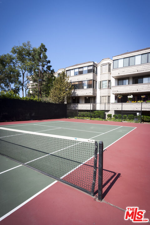 310 Tahiti Way Unit: 106