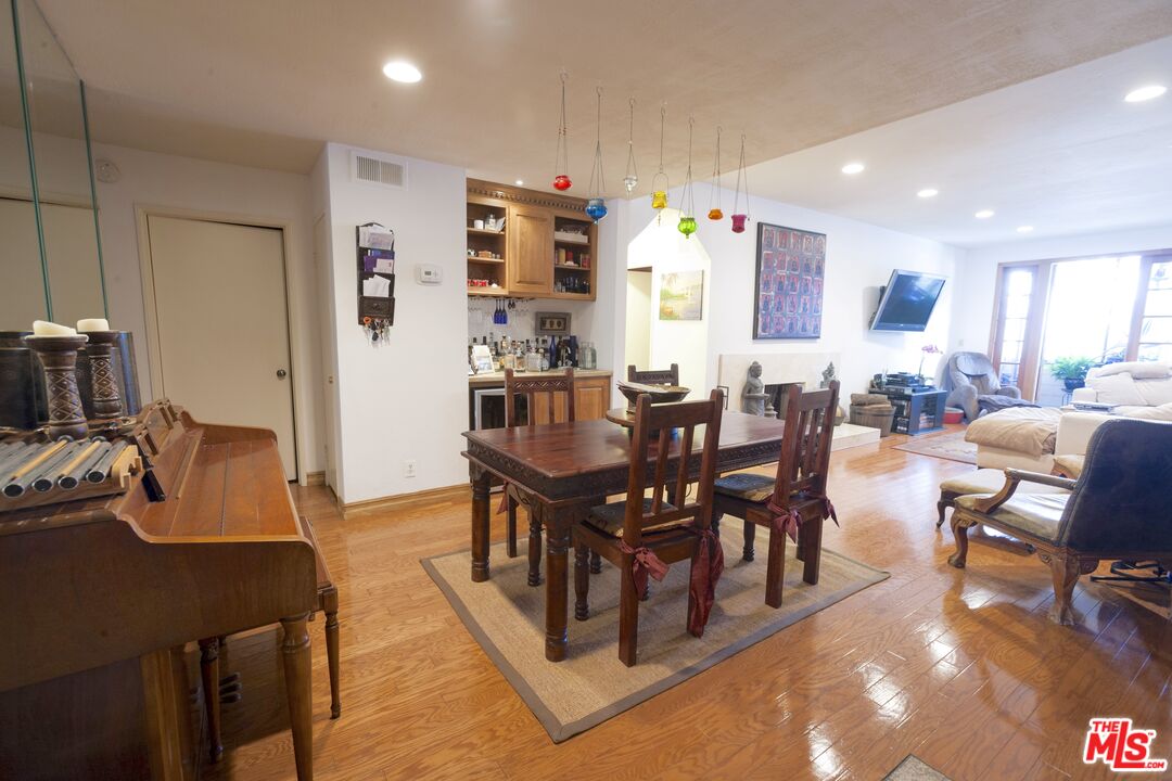 310 Tahiti Way Unit: 106