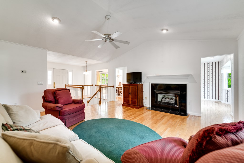 132 Mountain Circle