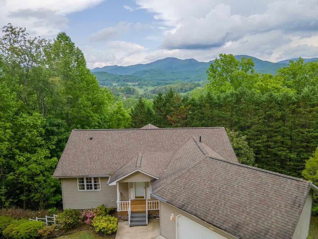 132 Mountain Circle