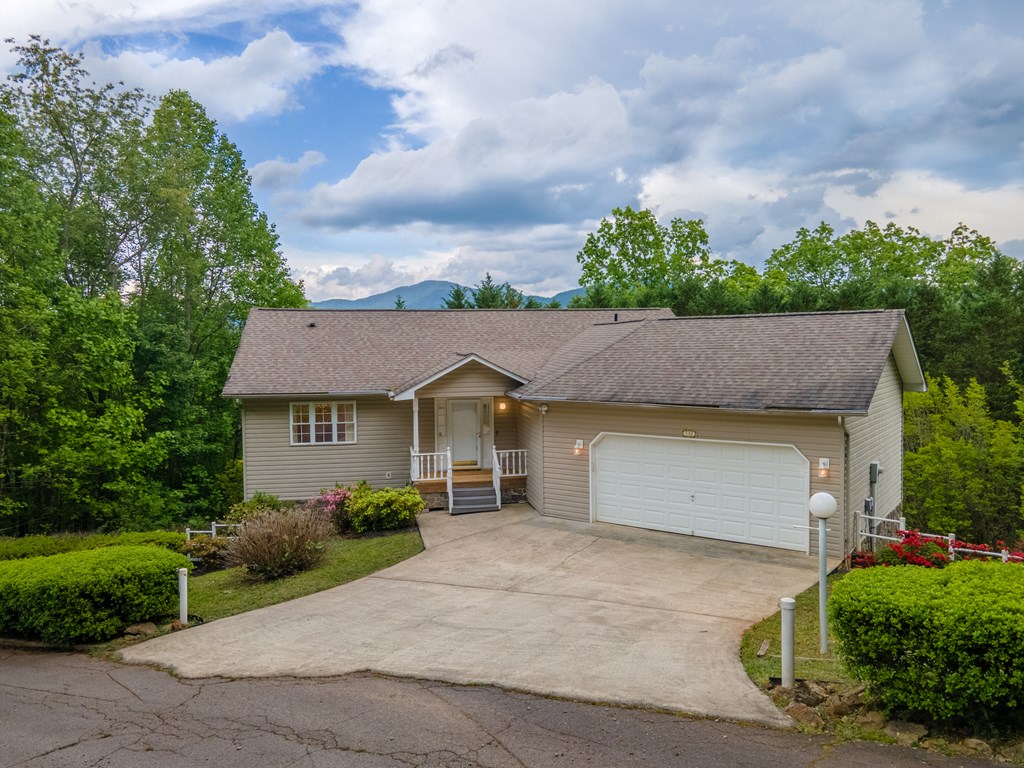 132 Mountain Circle