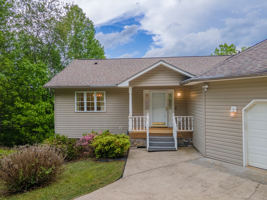 132 Mountain Circle