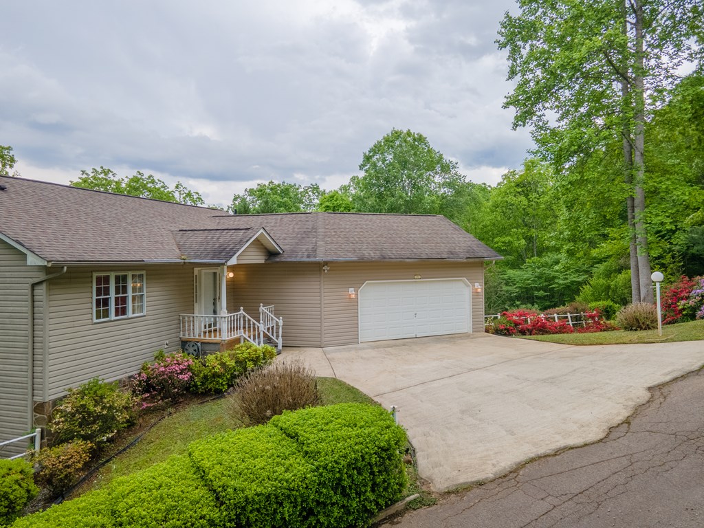 132 Mountain Circle