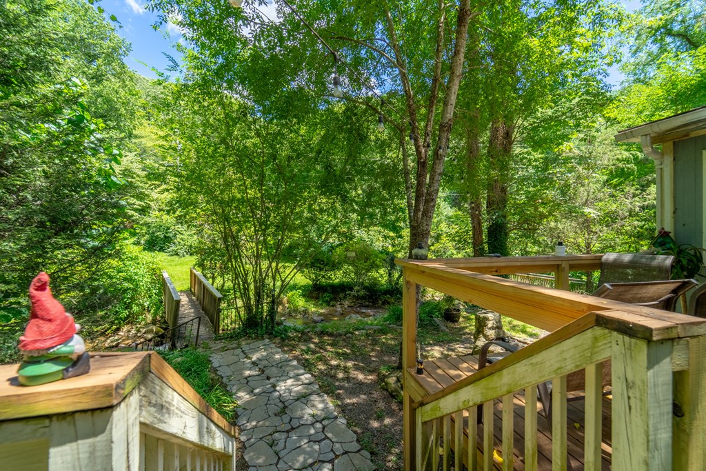 26 Red Bridge Lane