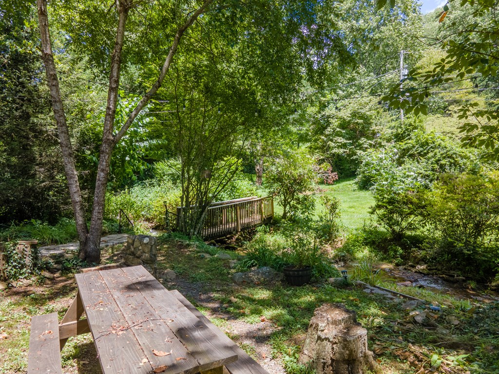 26 Red Bridge Lane