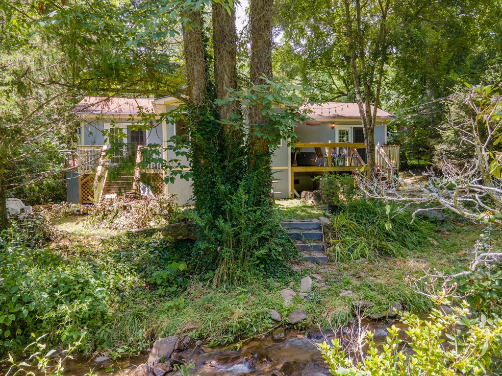 26 Red Bridge Lane