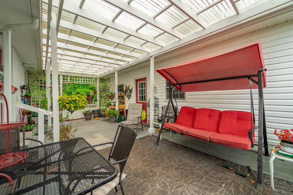 104 Cedar Hills Dr