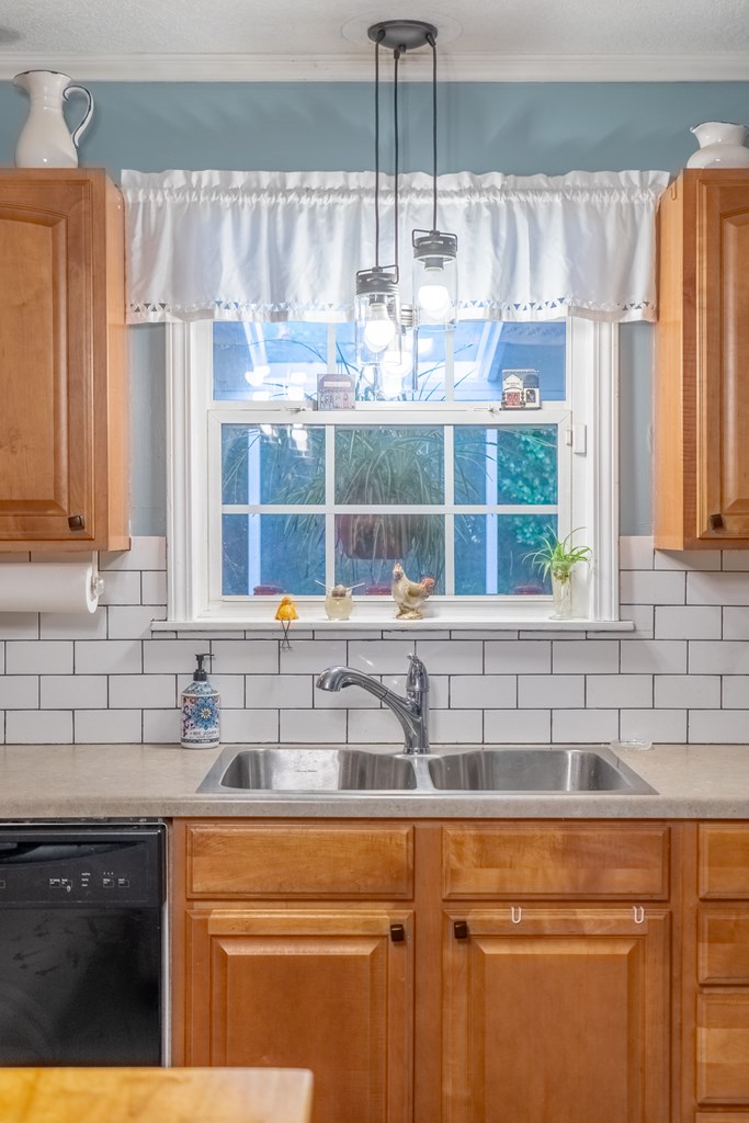 104 Cedar Hills Dr