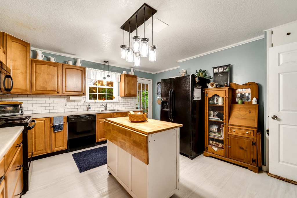 104 Cedar Hills Dr