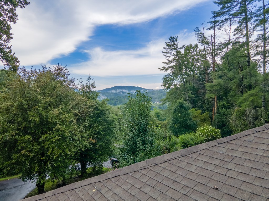 104 Cedar Hills Dr