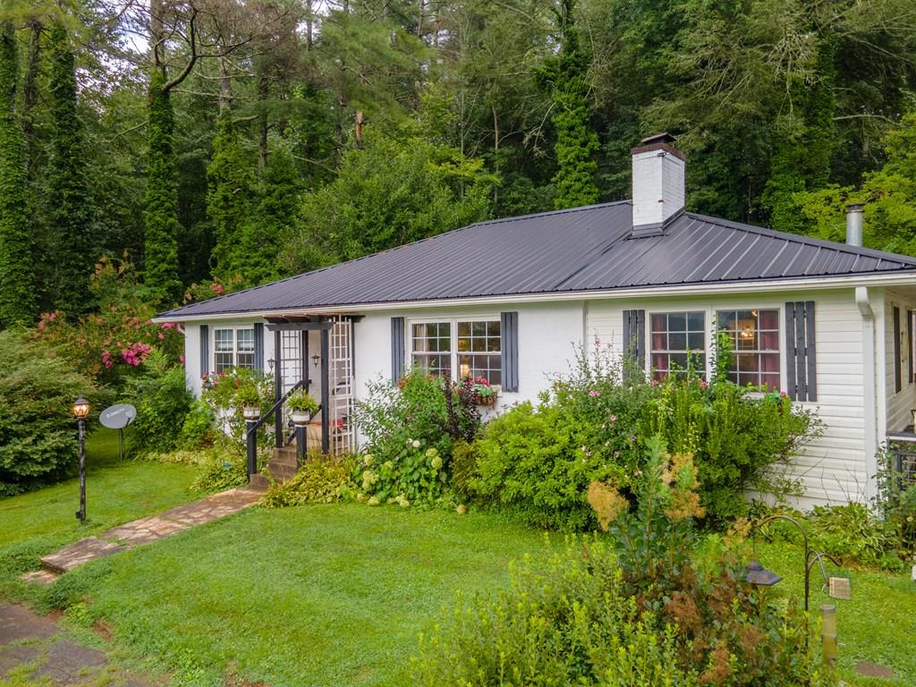 104 Cedar Hills Dr