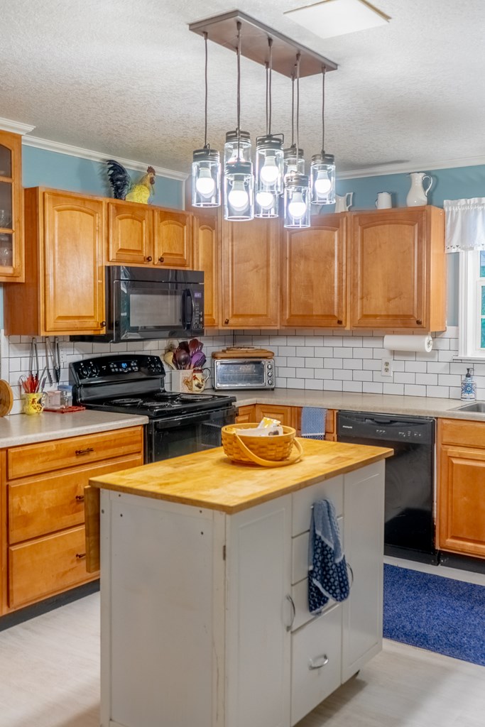 104 Cedar Hills Dr