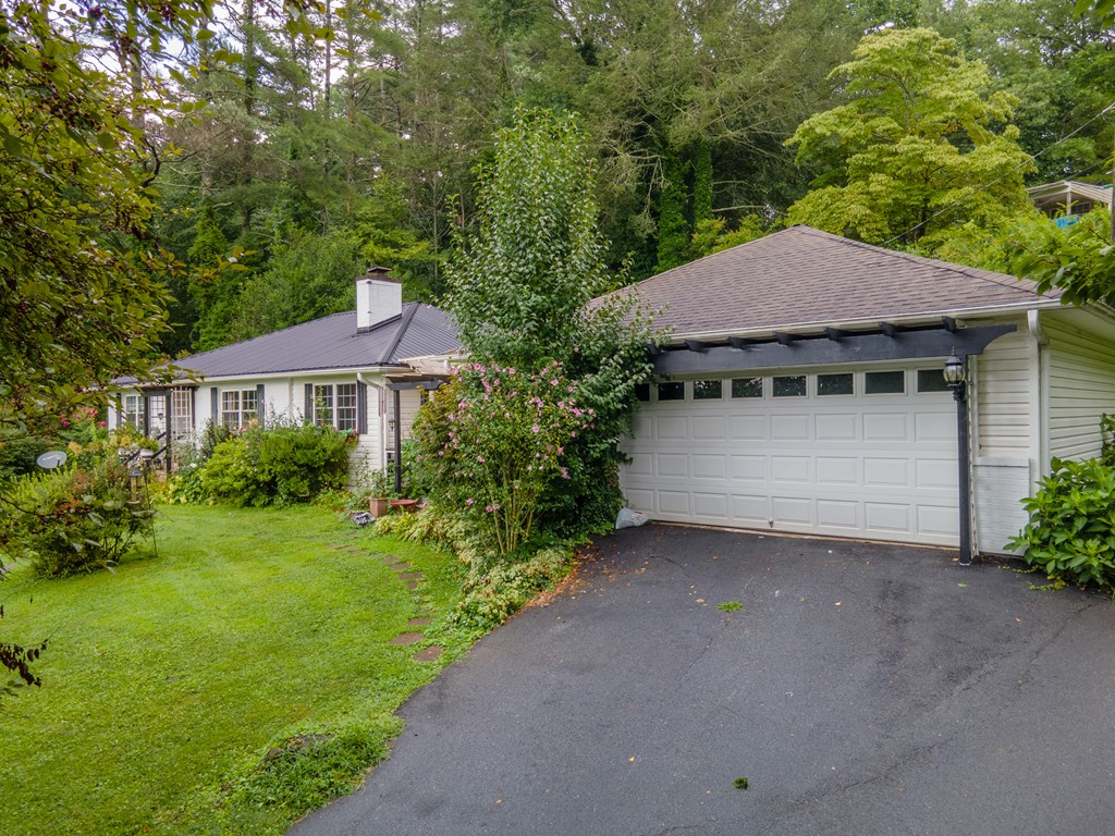 104 Cedar Hills Dr