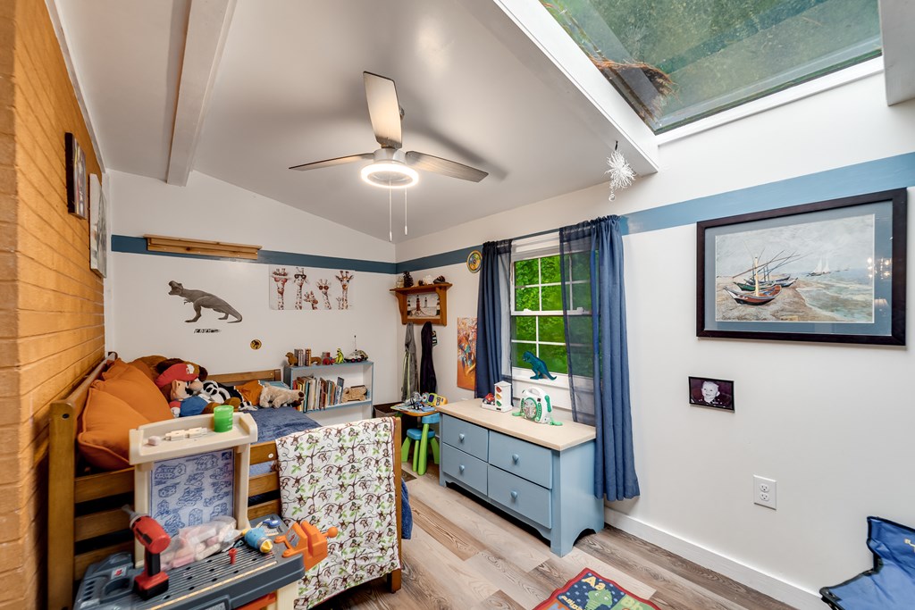 104 Cedar Hills Dr