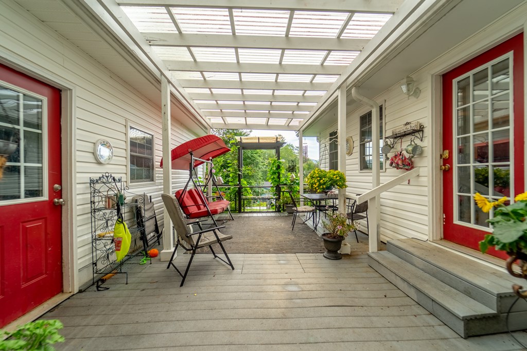 104 Cedar Hills Dr