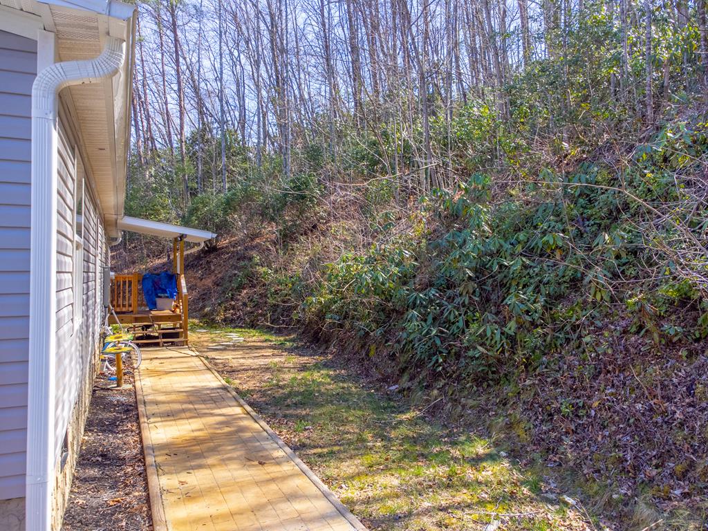 97 Sleeper Branch Rd