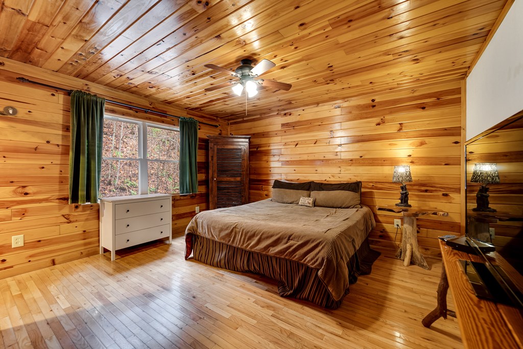 264 Little Laurel Creek Road