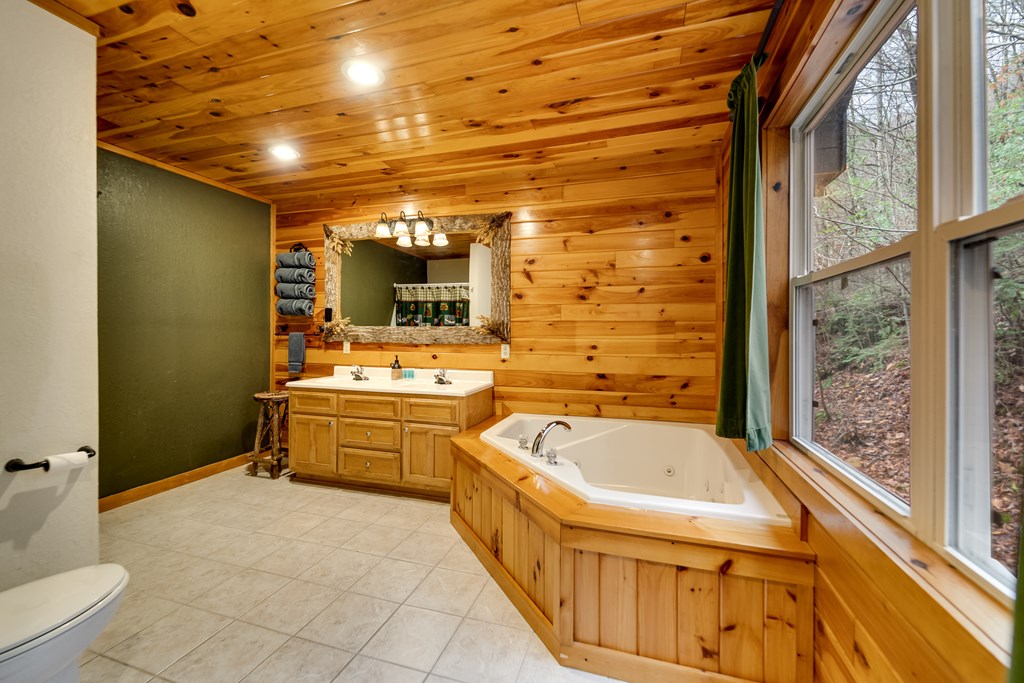 264 Little Laurel Creek Road