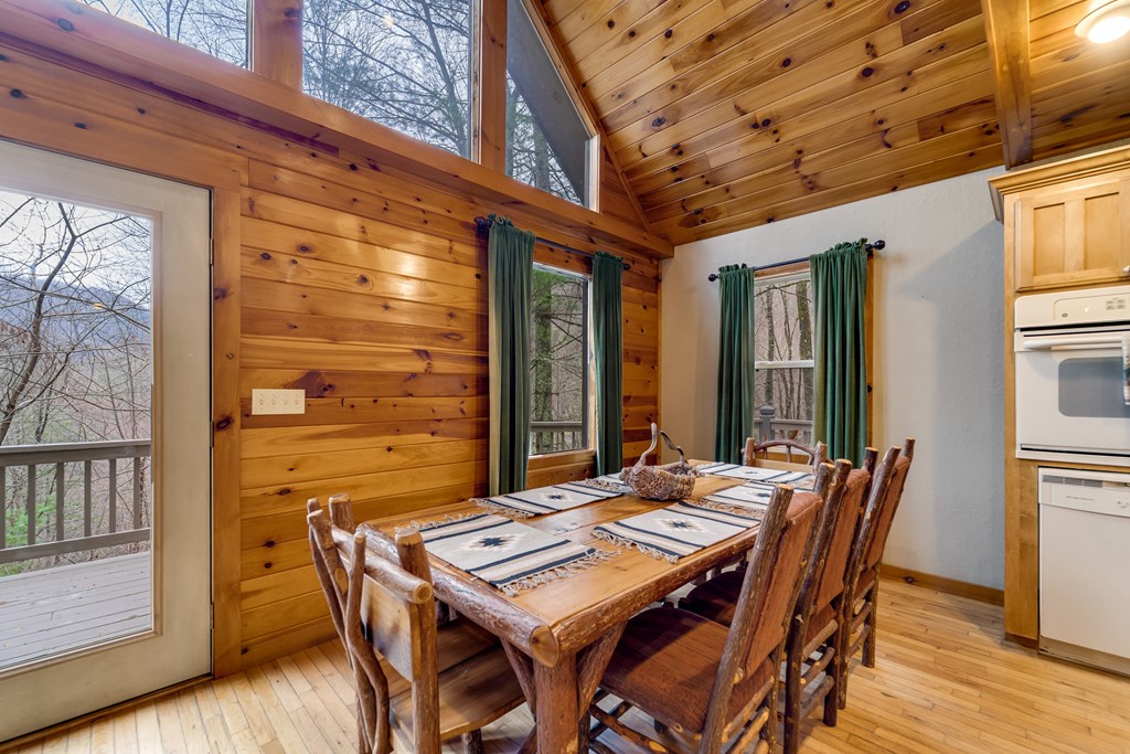264 Little Laurel Creek Road